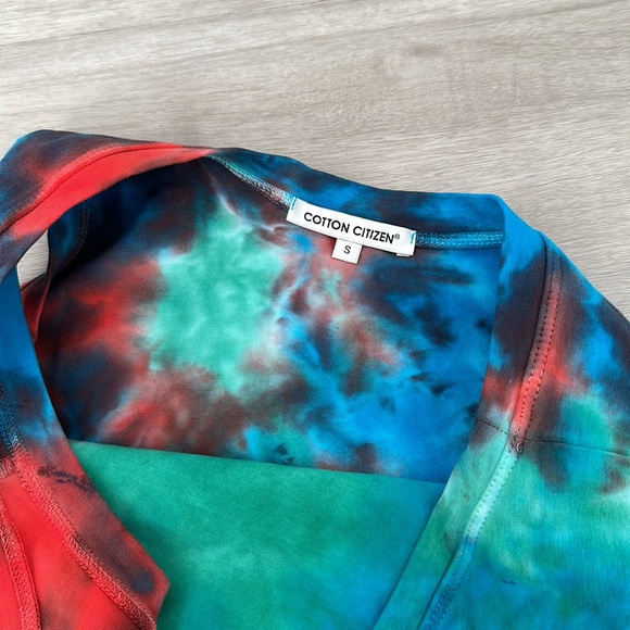 Cotton citizen one shoulder tie dye multicolor asymmetrical Brisbane bodysuit - Picture 7 of 8